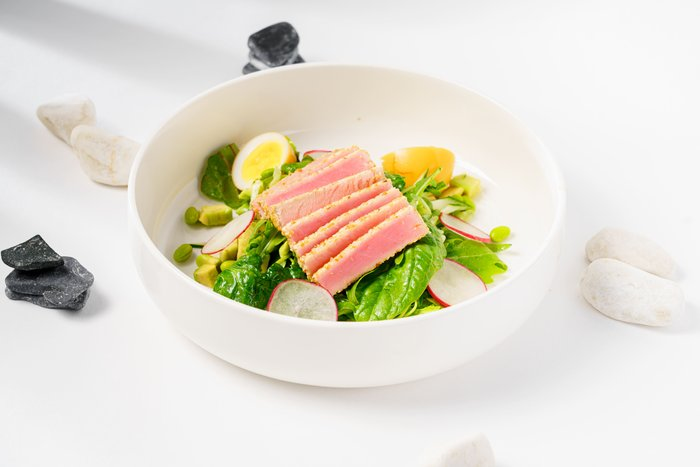 Салат с тунцом