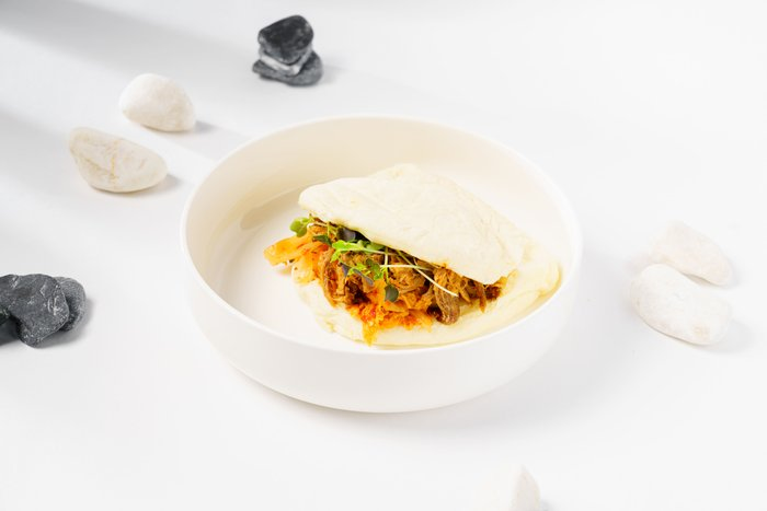 Бао с рваной свининой